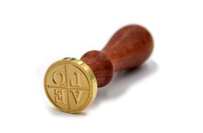 ΣΦΡΑΓΙΔΑ ΓΙΑ ΒΟΥΛΟΚΕΡΙ ΞΥΛΙΝΗ 25mm ΜΕ ΧΑΡΑΞΗ (LOVE)